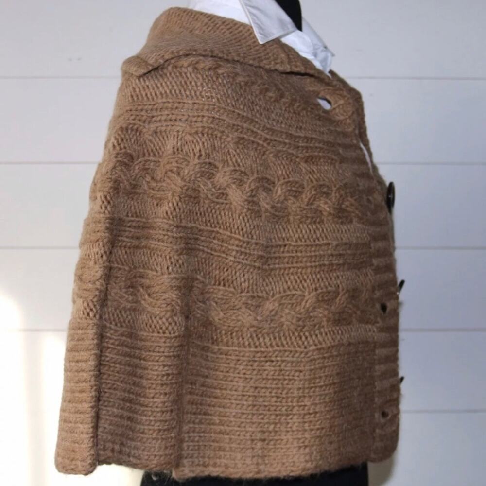 WARM & CUTE! Stambecco S‎ Camel Button Front Sweater Cape Made in Italy - Picture 5 of 7